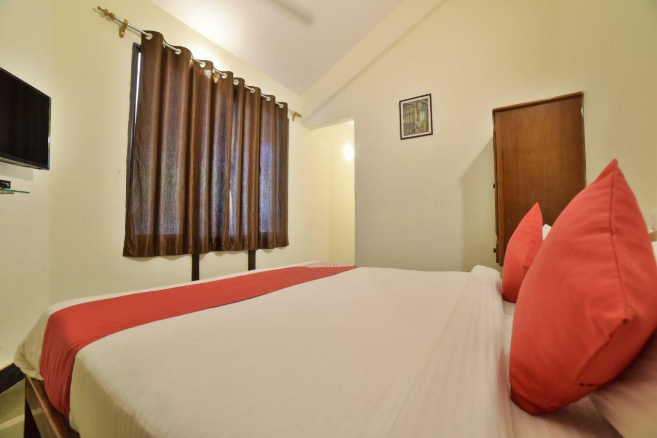 Big Daddy'S Inn Candolim Exterior foto
