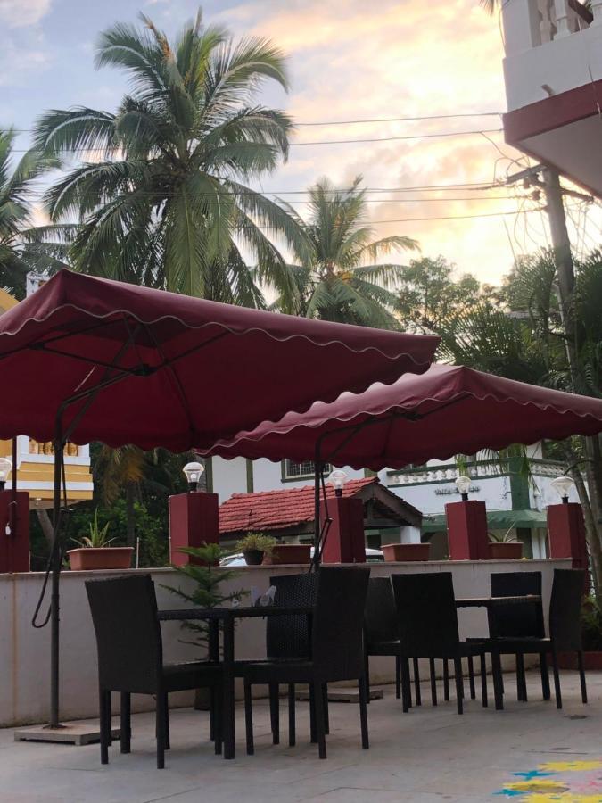 Big Daddy'S Inn Candolim Exterior foto